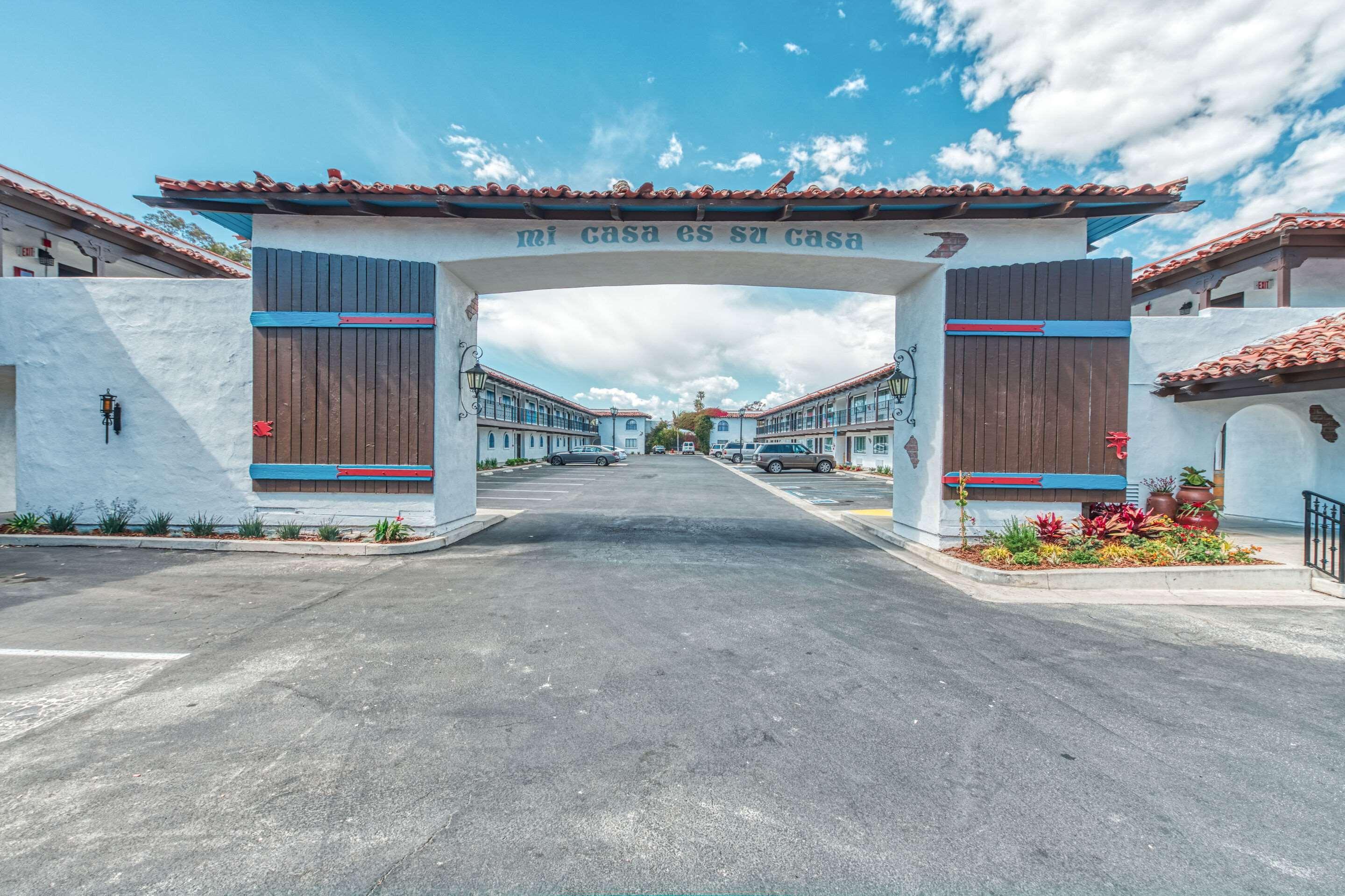 Casa Via Mar Inn, Ascend Hotel Collection Port Hueneme Exterior photo